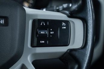 LAND ROVER DEFENDER 3.0 D300 MHEV X-Dynamic S SUV 5dr Diesel Auto 4WD Euro 6 (s/s) (