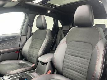 FORD KUGA 2.5 Duratec 14.4kWh ST-Line X Edition SUV 5dr Petrol Plug-in Hyb