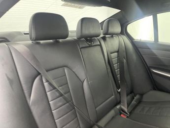 BMW 3 SERIES 3.0 330d M Sport Saloon 4dr Diesel Auto xDrive Euro 6 (s/s) (265