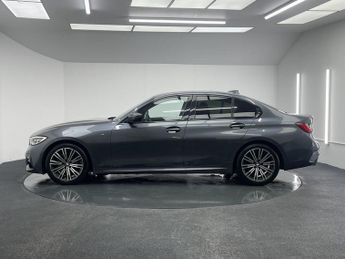 BMW 3 SERIES 3.0 330d M Sport Saloon 4dr Diesel Auto xDrive Euro 6 (s/s) (265