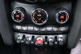 MINI HATCH 1.5 COOPER SPORT 3 DOOR