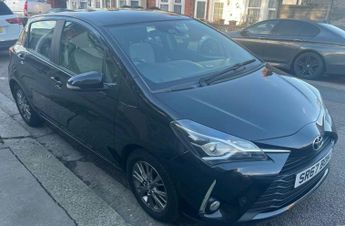 Toyota Yaris 1.5 VVT-i Icon Hatchback 5dr Petrol CVT Euro 6 (111 ps)