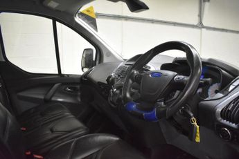 FORD TRANSIT CUSTOM 2.2 TDCi 290 Limited Combi Van 6dr Diesel Manual L2 H1 (191 g/km