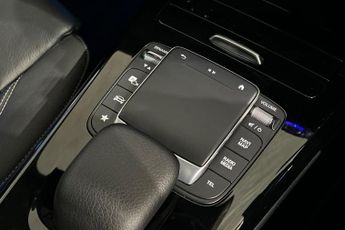 MERCEDES-BENZ CLA 1.3 CLA180 AMG Line Coupe 4dr Petrol 7G-DCT Euro 6 (s/s) (136 ps