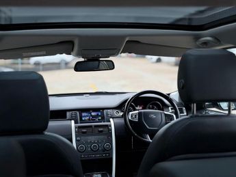 LAND ROVER DISCOVERY SPORT 2.0 TD4 SE Tech SUV 5dr Diesel Auto 4WD Euro 6 (s/s) (180 ps)