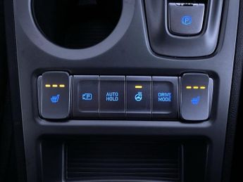 HYUNDAI KONA 64kWh Premium SUV 5dr Electric Auto (10.5kW Charger) (204 ps)