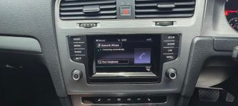 VOLKSWAGEN GOLF 1.6 TDI BlueMotion Tech SE Hatchback 5dr Diesel DSG Euro 5 (s/s)