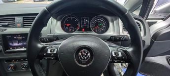 VOLKSWAGEN GOLF 1.6 TDI BlueMotion Tech SE Hatchback 5dr Diesel DSG Euro 5 (s/s)