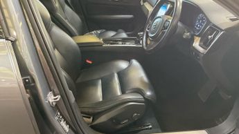 VOLVO V60 CROSS COUNTRY 2.0 D4 Plus Estate 5dr Diesel Auto AWD Euro 6 (s/s) (190 ps)