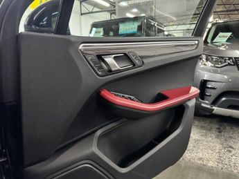 PORSCHE MACAN 3.0 V6 S SUV 5dr Petrol PDK 4WD Euro 6 (s/s) (340 ps)