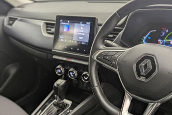 RENAULT ARKANA 1.6 E-TECH Iconic SUV 5dr Petrol Hybrid Auto 2WD Euro 6 (s/s) (1
