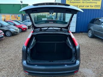 FORD FOCUS 1.6 Style Hatchback 5dr Petrol Manual (157 g/km, 113 bhp)