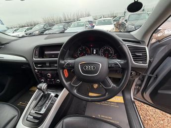 AUDI Q5 2.0 TDI SE SUV 5dr Diesel S Tronic quattro Euro 6 (s/s) (190 ps)