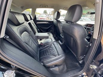 AUDI Q5 2.0 TDI SE SUV 5dr Diesel S Tronic quattro Euro 5 (s/s) (177 ps)