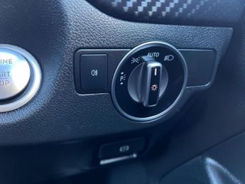 MERCEDES-BENZ A-CLASS 2.1 A200d AMG Line (Premium) Hatchback 5dr Diesel 7G-DCT Euro 6 