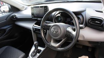 TOYOTA YARIS CROSS 1.5 VVT-h Icon SUV 5dr Petrol Hybrid E-CVT Euro 6 (s/s) (116 ps)