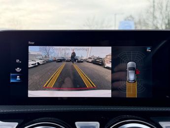 MERCEDES-BENZ A-CLASS A200 AMG LINE PREMIUM 7G-DCT AUTO 165 BHP + SAT NAV + CAMERA + H