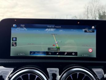 MERCEDES-BENZ A-CLASS A200 AMG LINE PREMIUM 7G-DCT AUTO 165 BHP + SAT NAV + CAMERA + H