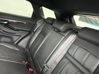 LAND ROVER RANGE ROVER EVOQUE 2.0 D150 R-Dynamic S SUV 5dr Diesel Auto 4WD Euro 6 (s/s) (150 p