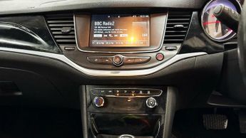 VAUXHALL ASTRA 1.6 CDTi BlueInjection SRi Hatchback 5dr Diesel Auto Euro 6 (136