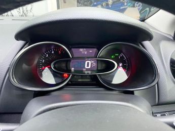 RENAULT CLIO 1.5 dCi Dynamique Nav Hatchback 5dr Diesel EDC Euro 6 (s/s) (90 