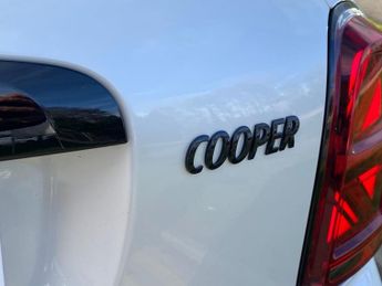 MINI COUNTRYMAN 1.5 Cooper Exclusive SUV 5dr Petrol Steptronic Euro 6 (s/s) (136