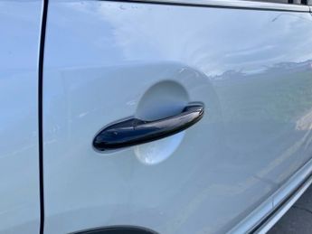 MINI COUNTRYMAN 1.5 Cooper Exclusive SUV 5dr Petrol Steptronic Euro 6 (s/s) (136