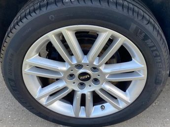 MINI COUNTRYMAN 1.5 Cooper Exclusive SUV 5dr Petrol Steptronic Euro 6 (s/s) (136