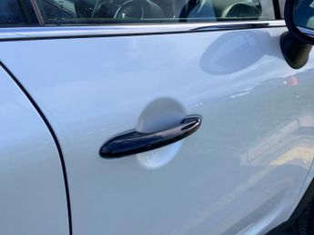 MINI COUNTRYMAN 1.5 Cooper Exclusive SUV 5dr Petrol Steptronic Euro 6 (s/s) (136