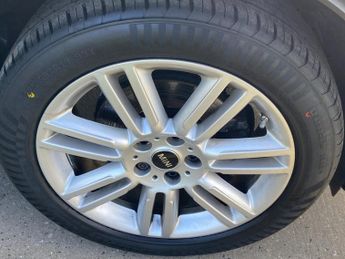 MINI COUNTRYMAN 1.5 Cooper Exclusive SUV 5dr Petrol Steptronic Euro 6 (s/s) (136