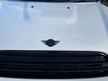 MINI COUNTRYMAN 1.5 Cooper Exclusive SUV 5dr Petrol Steptronic Euro 6 (s/s) (136