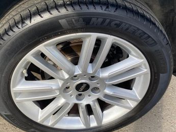 MINI COUNTRYMAN 1.5 Cooper Exclusive SUV 5dr Petrol Steptronic Euro 6 (s/s) (136