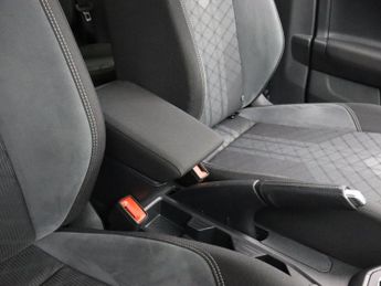 VOLKSWAGEN POLO 1.0 TSI R-Line Hatchback 5dr Petrol DSG Euro 6 (s/s) (95 ps)