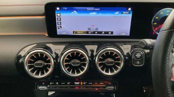 MERCEDES-BENZ CLA 1.3 CLA 200 AMG Line Executive A 4dr