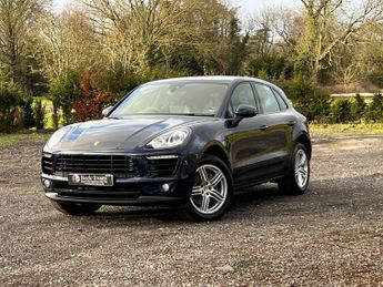 Porsche Macan 2.0 Macan Semi-Auto 4WD 5dr