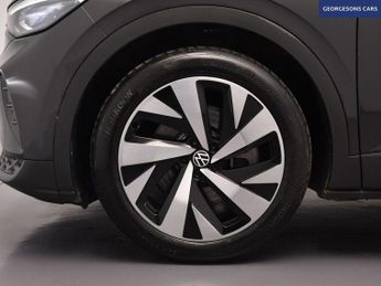 VOLKSWAGEN ID.4 Pro Performance 77kWh 1ST Edition SUV 5dr Electric Auto (204 ps)