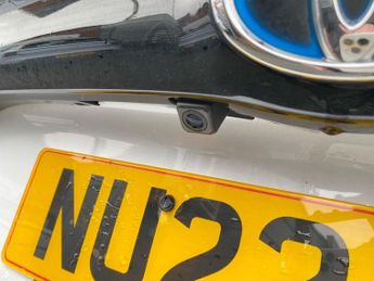 TOYOTA YARIS 1.5 VVT-h Dynamic Hatchback 5dr Petrol Hybrid E-CVT Euro 6 (s/s)