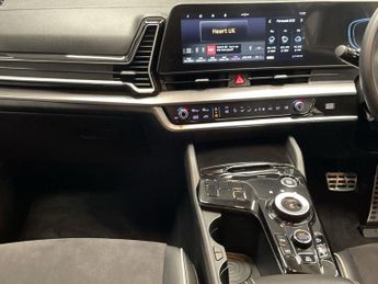 KIA SPORTAGE 1.6 T-GDi 13.8kWh GT-Line SUV 5dr Petrol Plug-in Hybrid Auto AWD