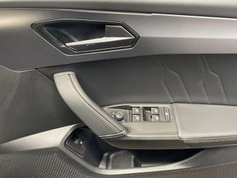 CUPRA FORMENTOR 1.4 eHybrid 12.8kWh V1 SUV 5dr Petrol Plug-in Hybrid DSG Euro 6 