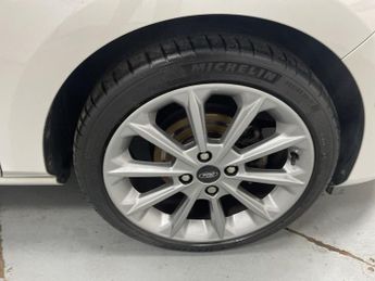 FORD FIESTA 1.0T EcoBoost MHEV Vignale Edition Hatchback 5dr Petrol Manual E