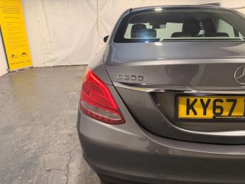 MERCEDES-BENZ C-CLASS 2.0 C200 SE Saloon 4dr Petrol G-Tronic+ Euro 6 (s/s) (184 ps)