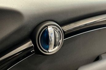 MINI Electric Hatch Cooper SE 32.6kWh Level 2 Hatchback 3dr Electric Auto (184 ps) R