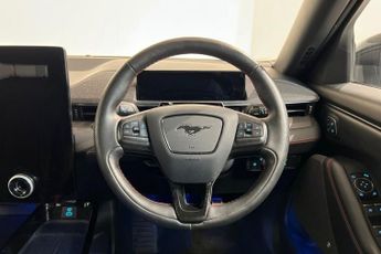 FORD MUSTANG MACH-E Extended Range 91kWh SUV 5dr Electric Automatic AWD (351 ps) Ful