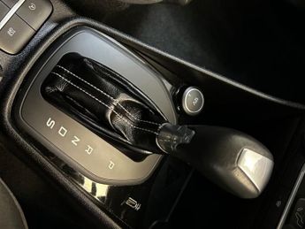 FORD FIESTA 1.0T EcoBoost Titanium Hatchback 5dr Petrol Auto Euro 6 (s/s) (1