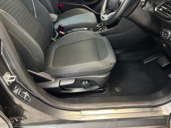 FORD FIESTA 1.0T EcoBoost Titanium Hatchback 5dr Petrol Auto Euro 6 (s/s) (1