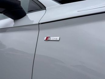 AUDI Q5 2.0 TDI 40 Edition 1 SUV 5dr Diesel S Tronic quattro Euro 6 (s/s