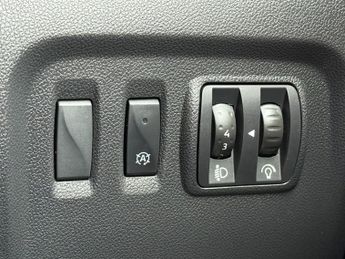 RENAULT CAPTUR 1.2 TCe ENERGY Dynamique S Nav SUV 5dr Petrol EDC Euro 6 (s/s) (