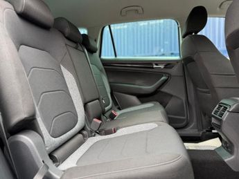 SKODA KODIAQ 1.5 TSI ACT SE Drive SUV 5dr Petrol DSG Euro 6 (s/s) (7 Seat) (1