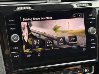 VOLKSWAGEN GOLF 2.0 TSI GPF GTI Performance Hatchback 5dr Petrol DSG Euro 6 (s/s