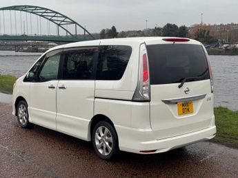 NISSAN SERENA 2.0L